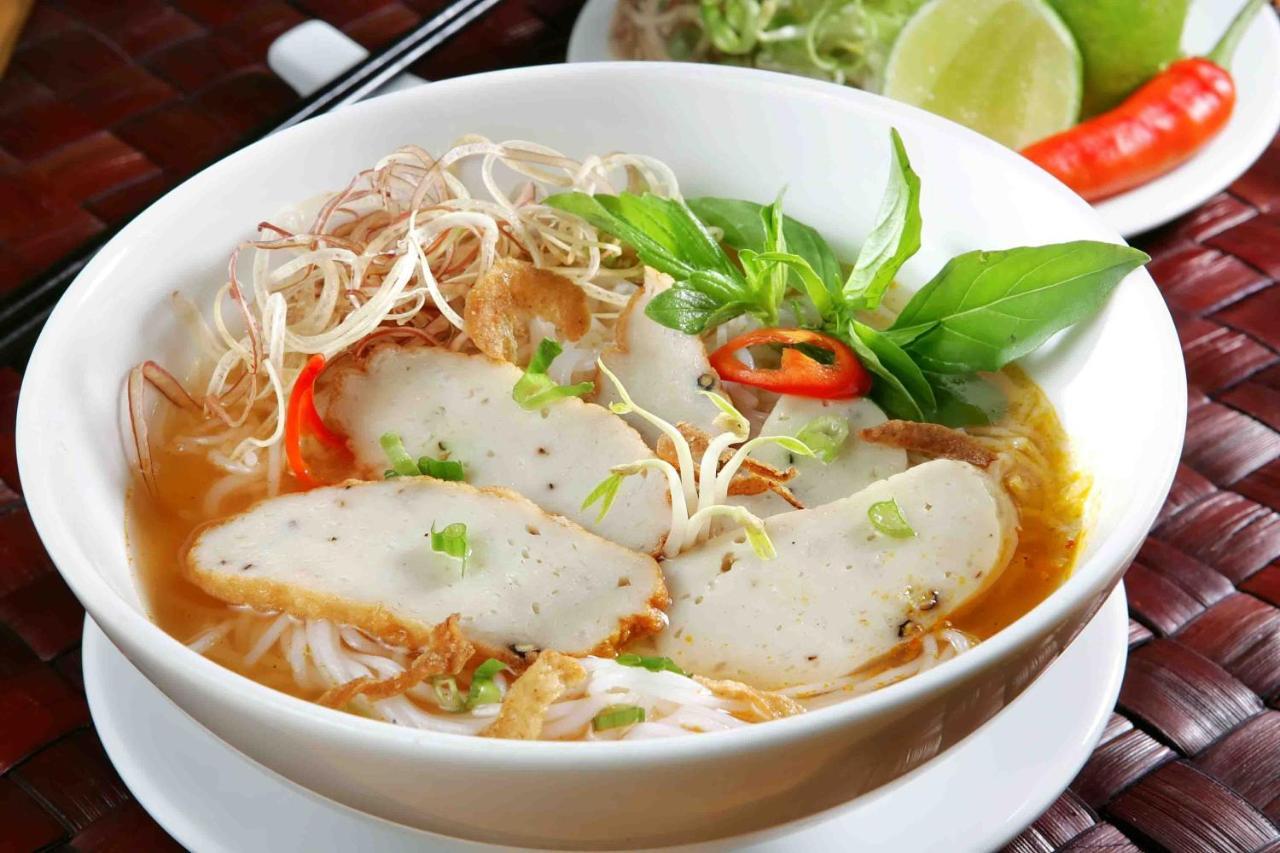 Thanh Dat Hotel Ниньбинь Экстерьер фото